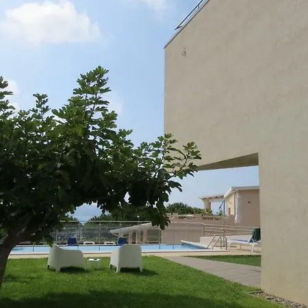 La Nave Villa San Giovanni